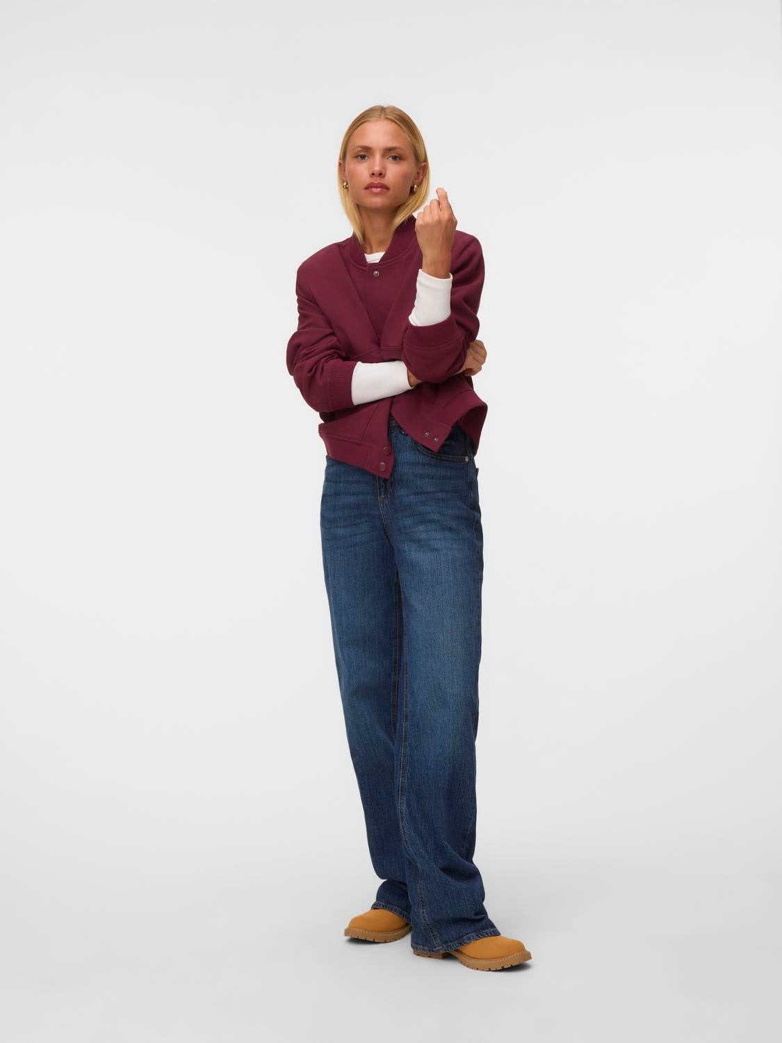 model_shot-front