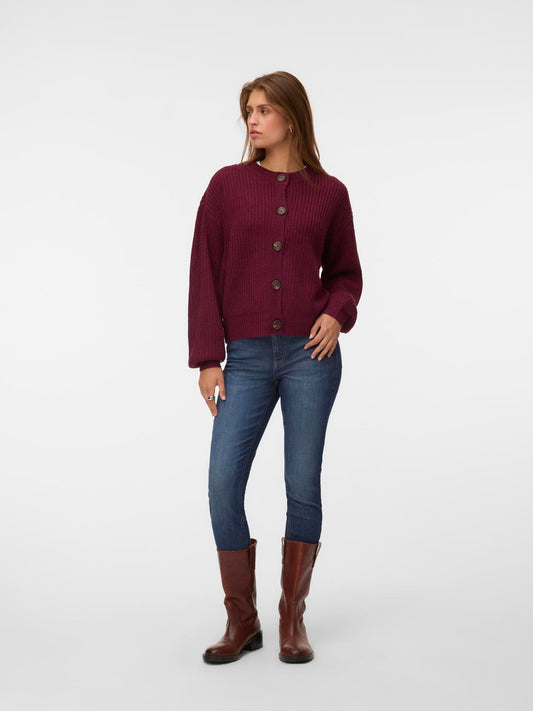 model_shot-front