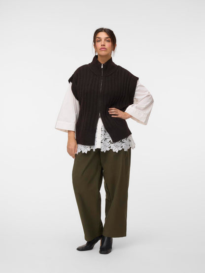 model_shot-front