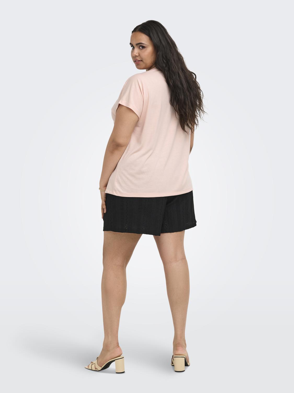 model_shot-back