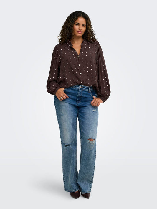 model_shot-front_full