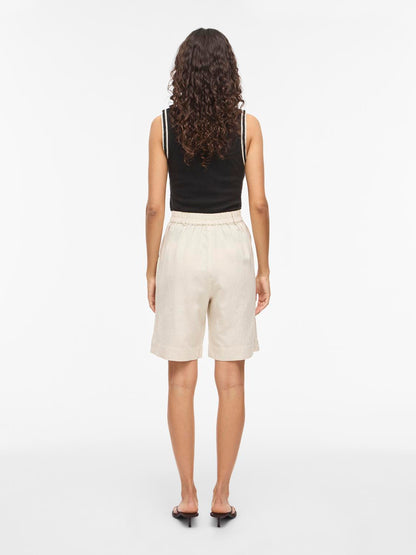 model_shot-back