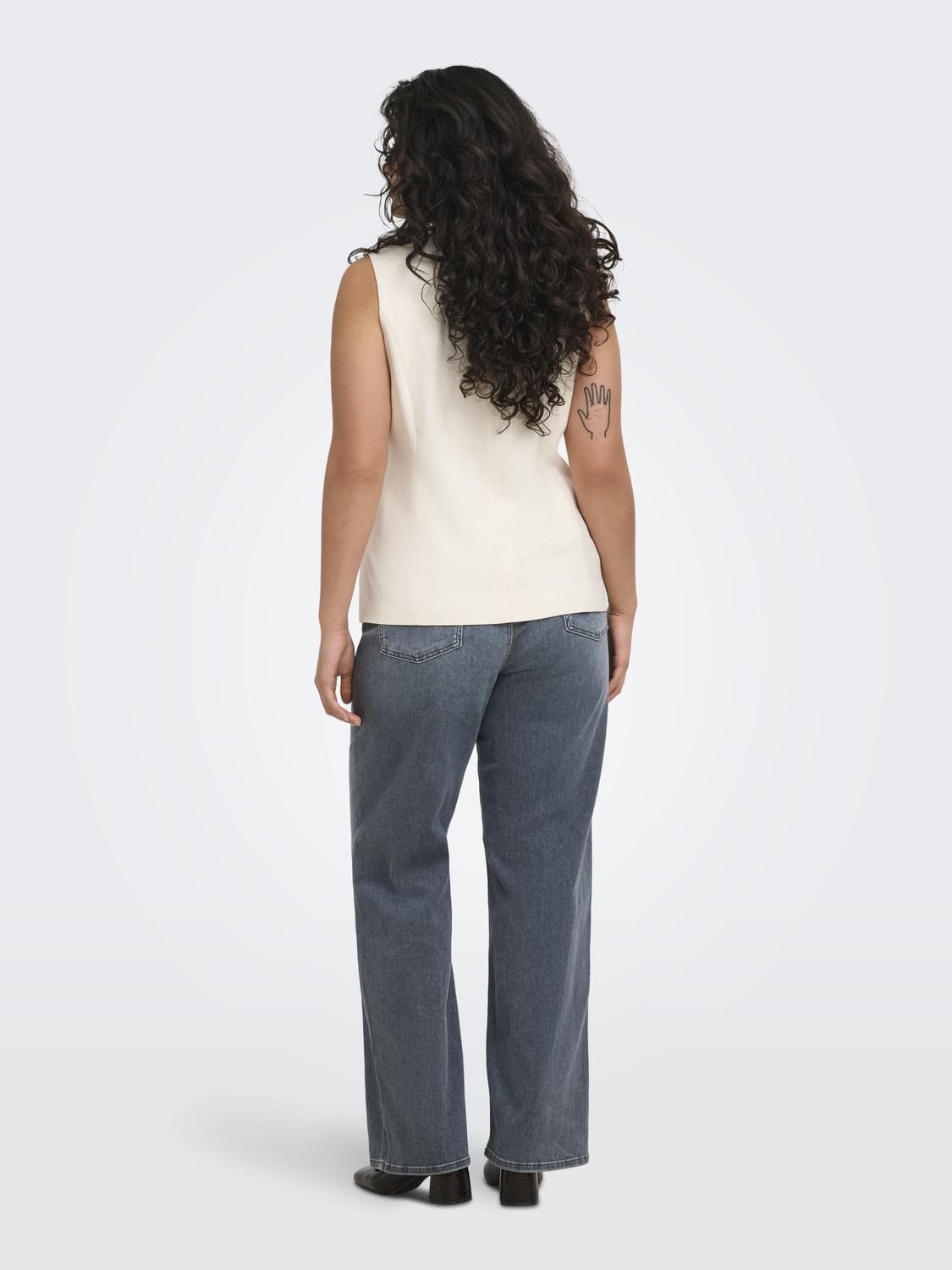 model_shot-back