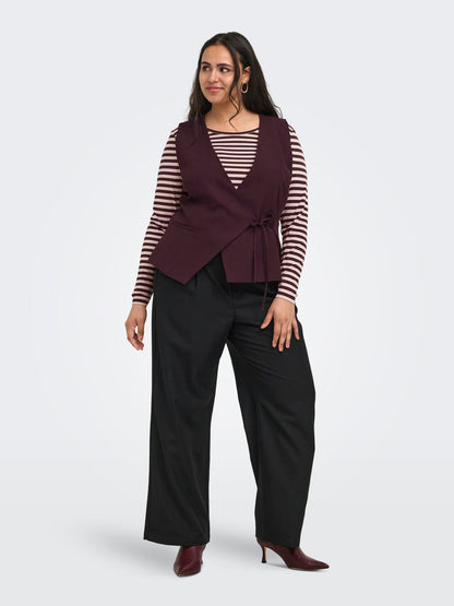 model_shot-front_full
