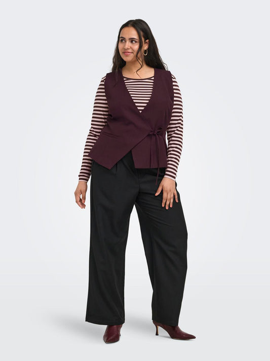 model_shot-front_full
