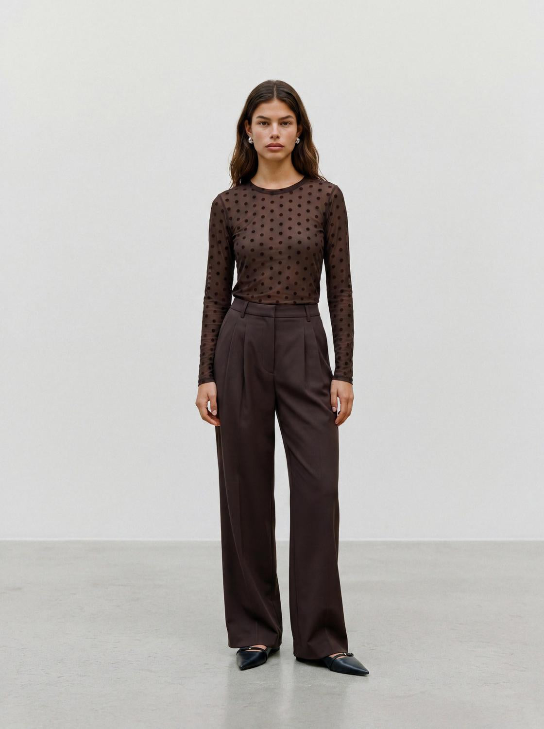model_shot-front