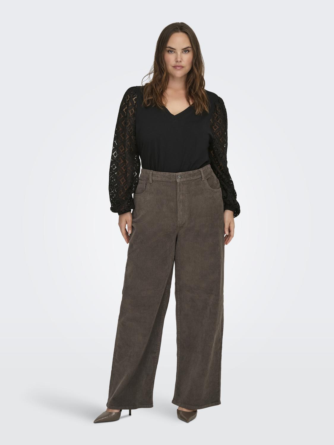 model_shot-front_full