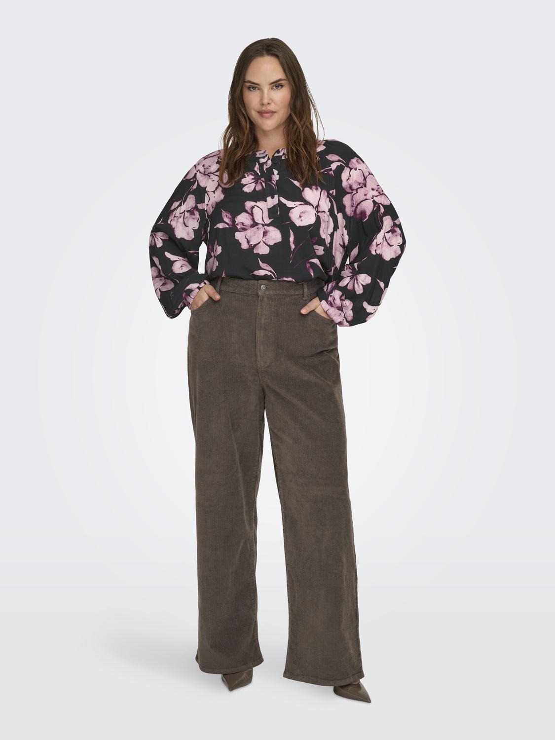 model_shot-front_full