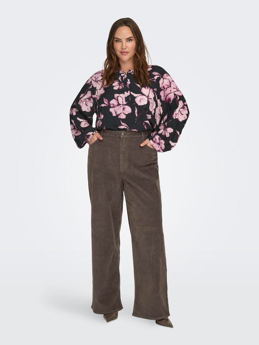 model_shot-front_full