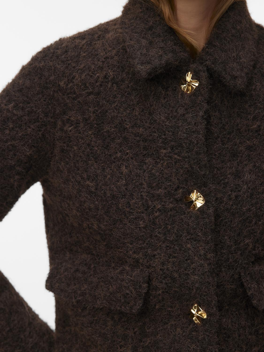 model_shot-detail