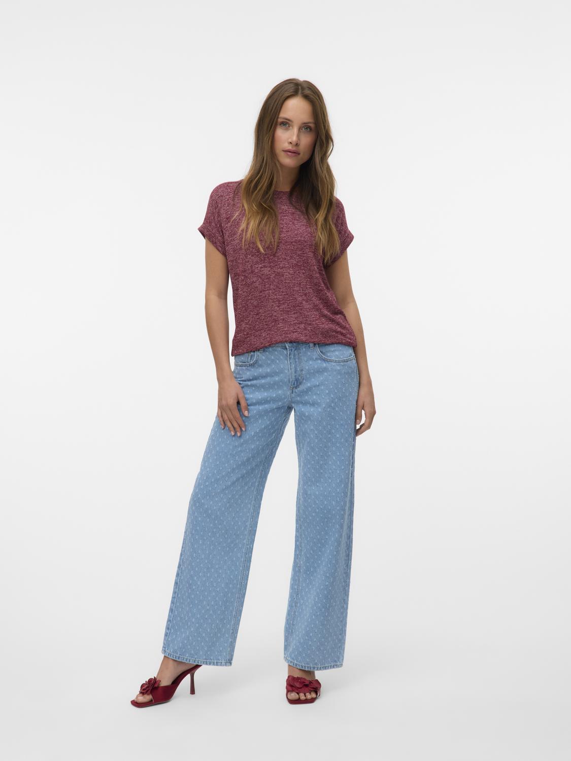 model_shot-front