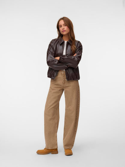 model_shot-front