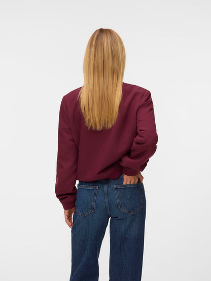 model_shot-back