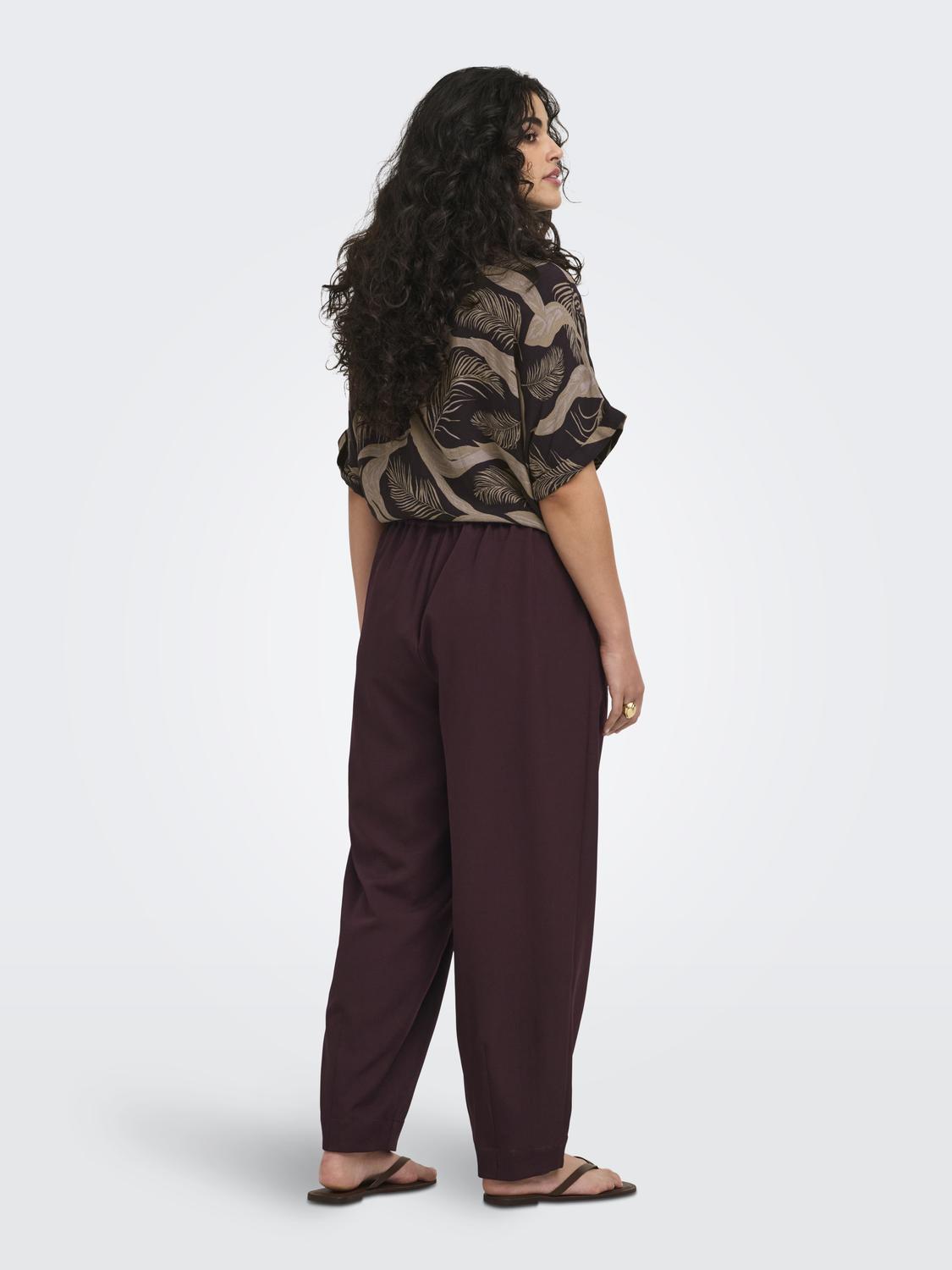 model_shot-back