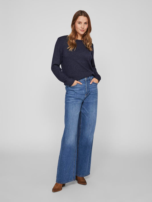 model_shot-front_full