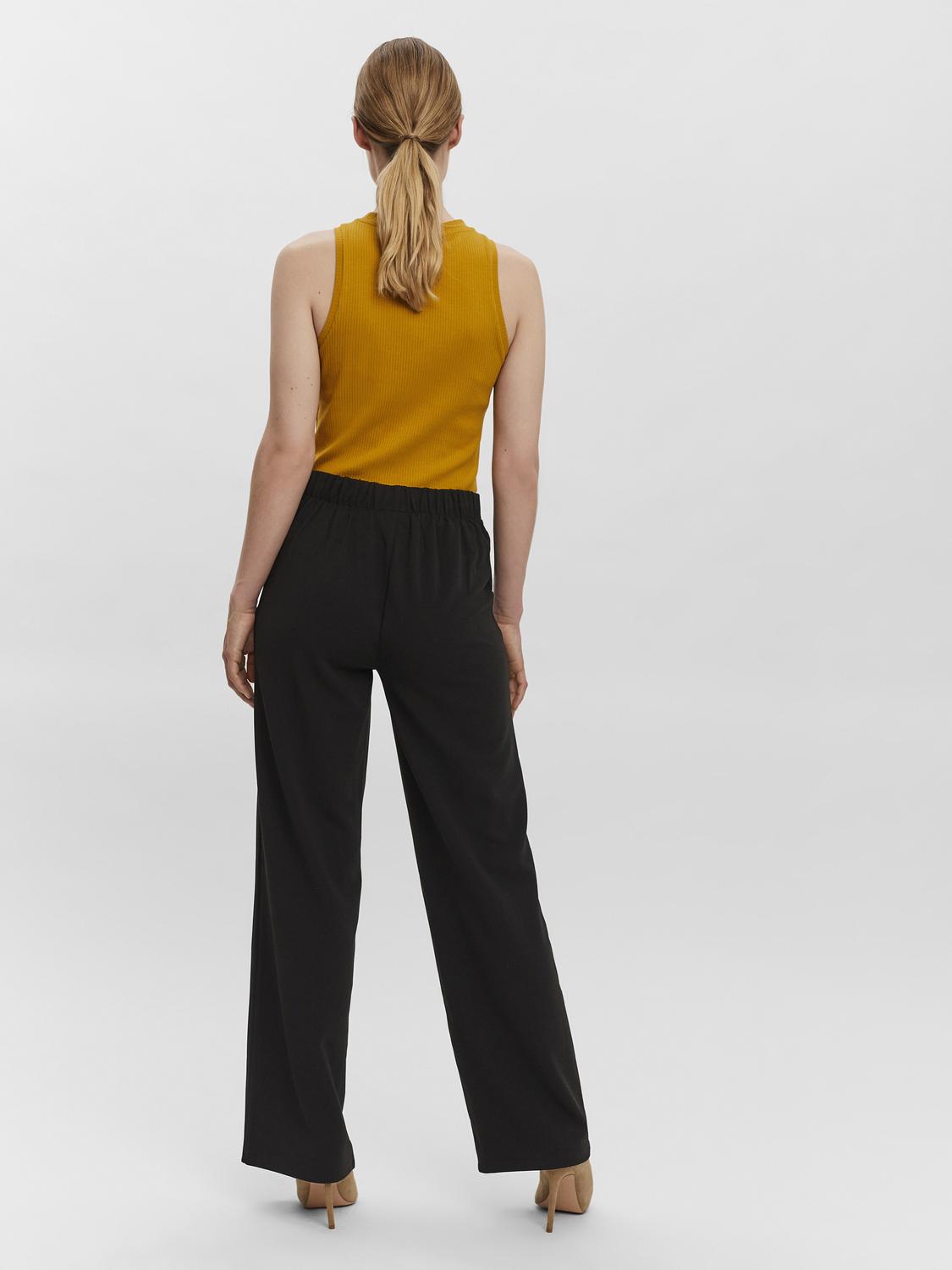 model_shot-back