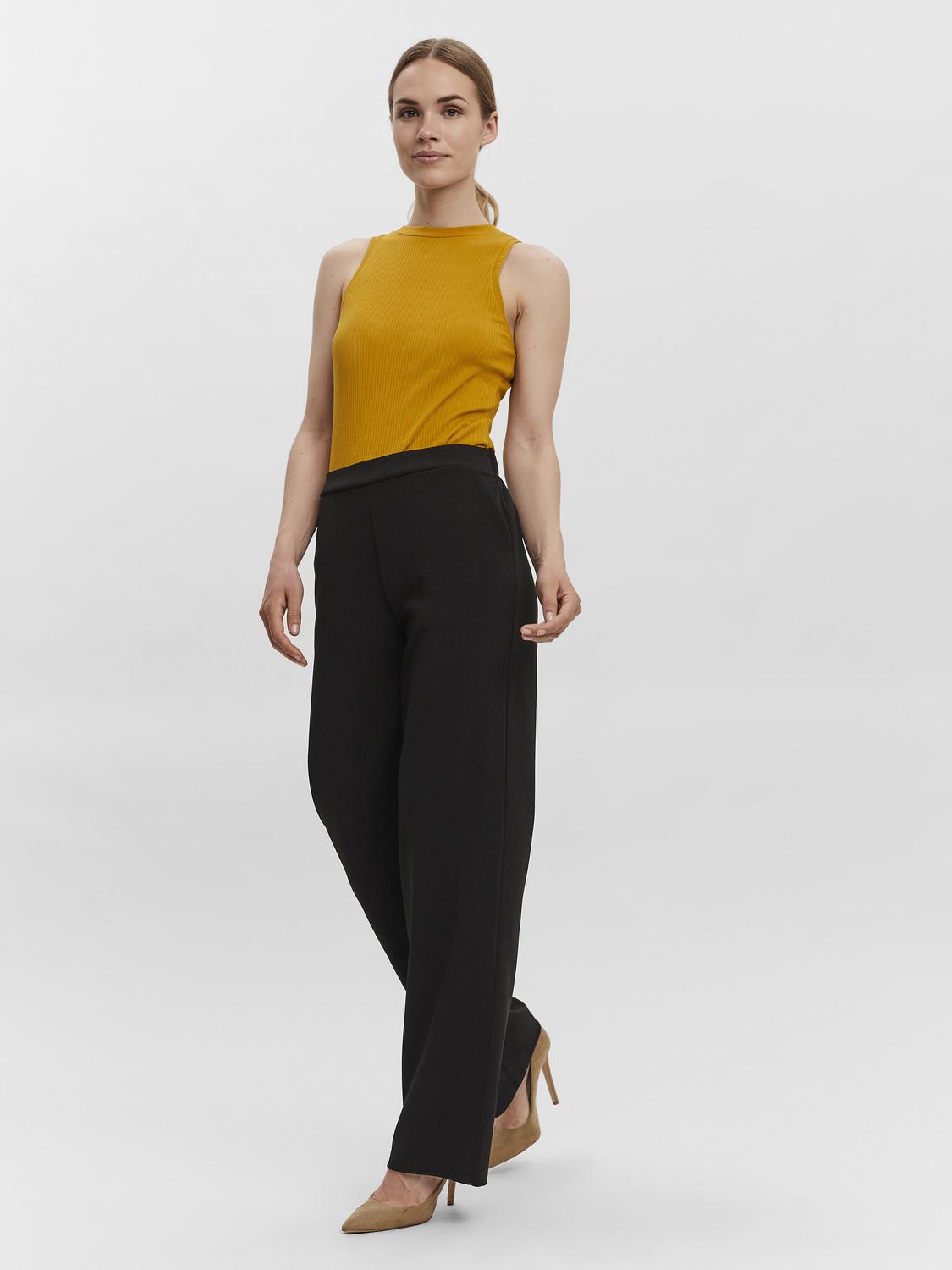 model_shot-front_full