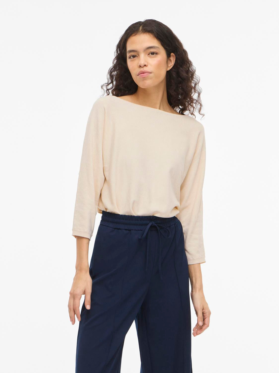 model_shot-front