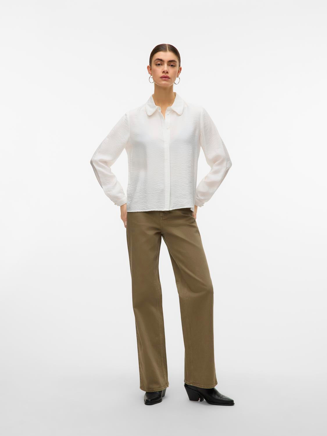 model_shot-front_full