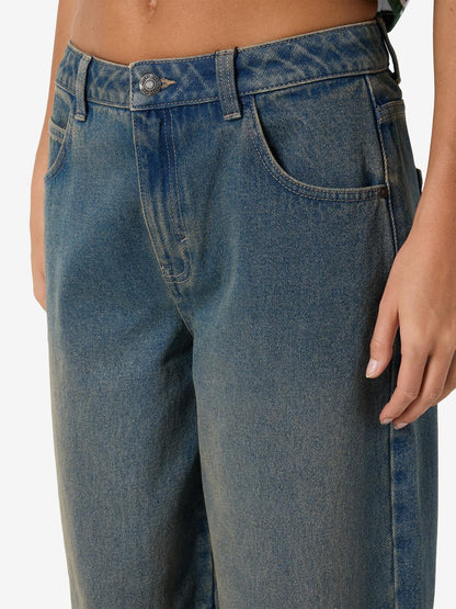 model_shot-detail