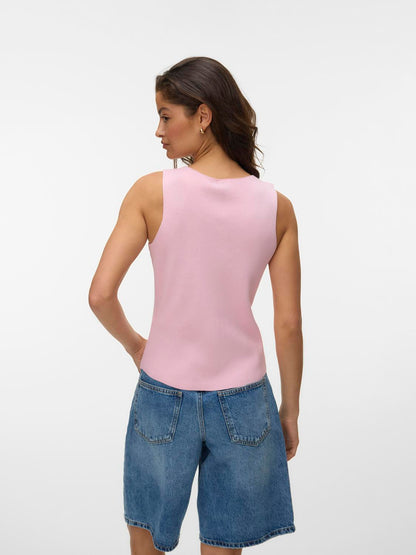 model_shot-back