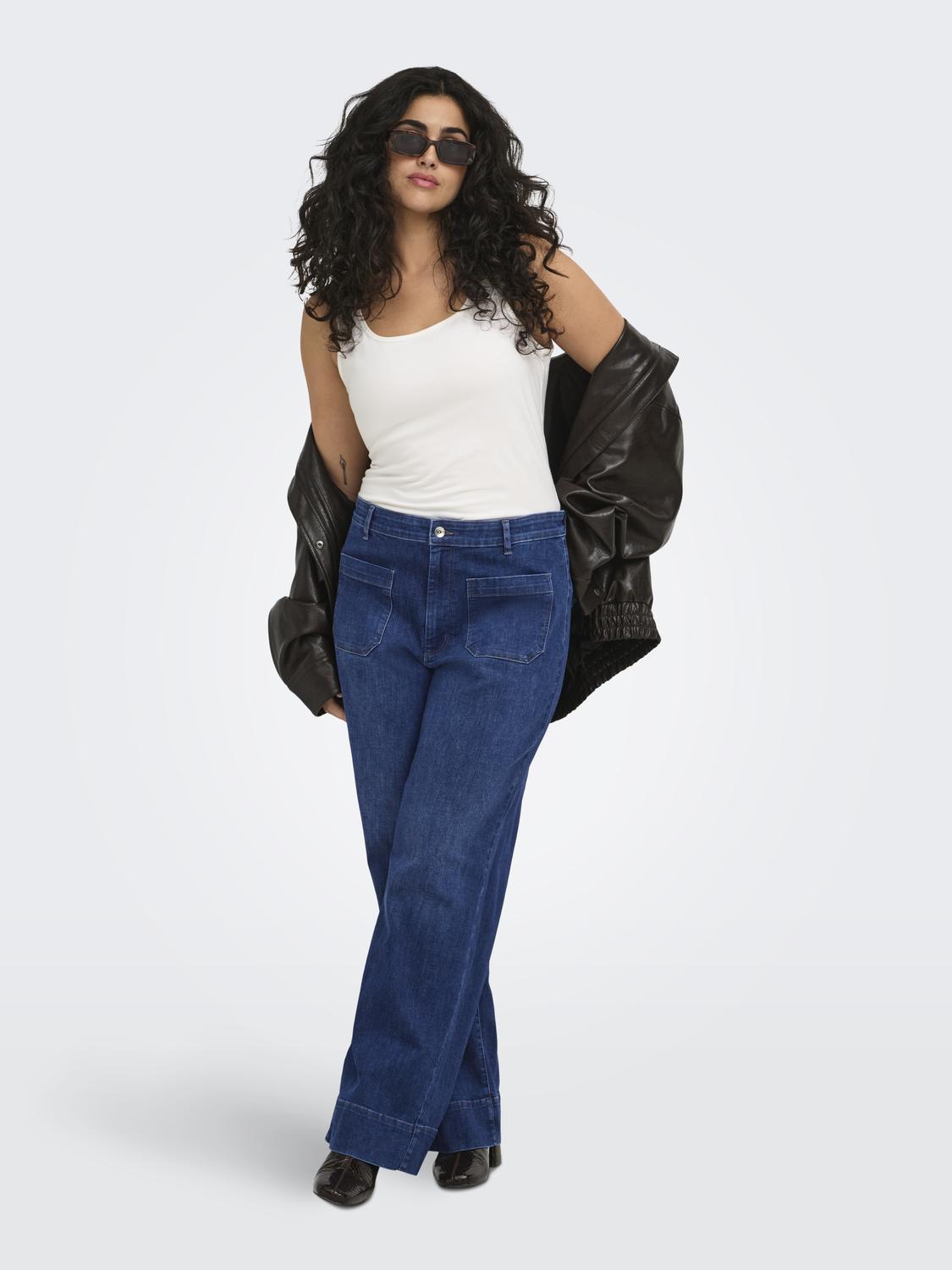 model_shot-front_full