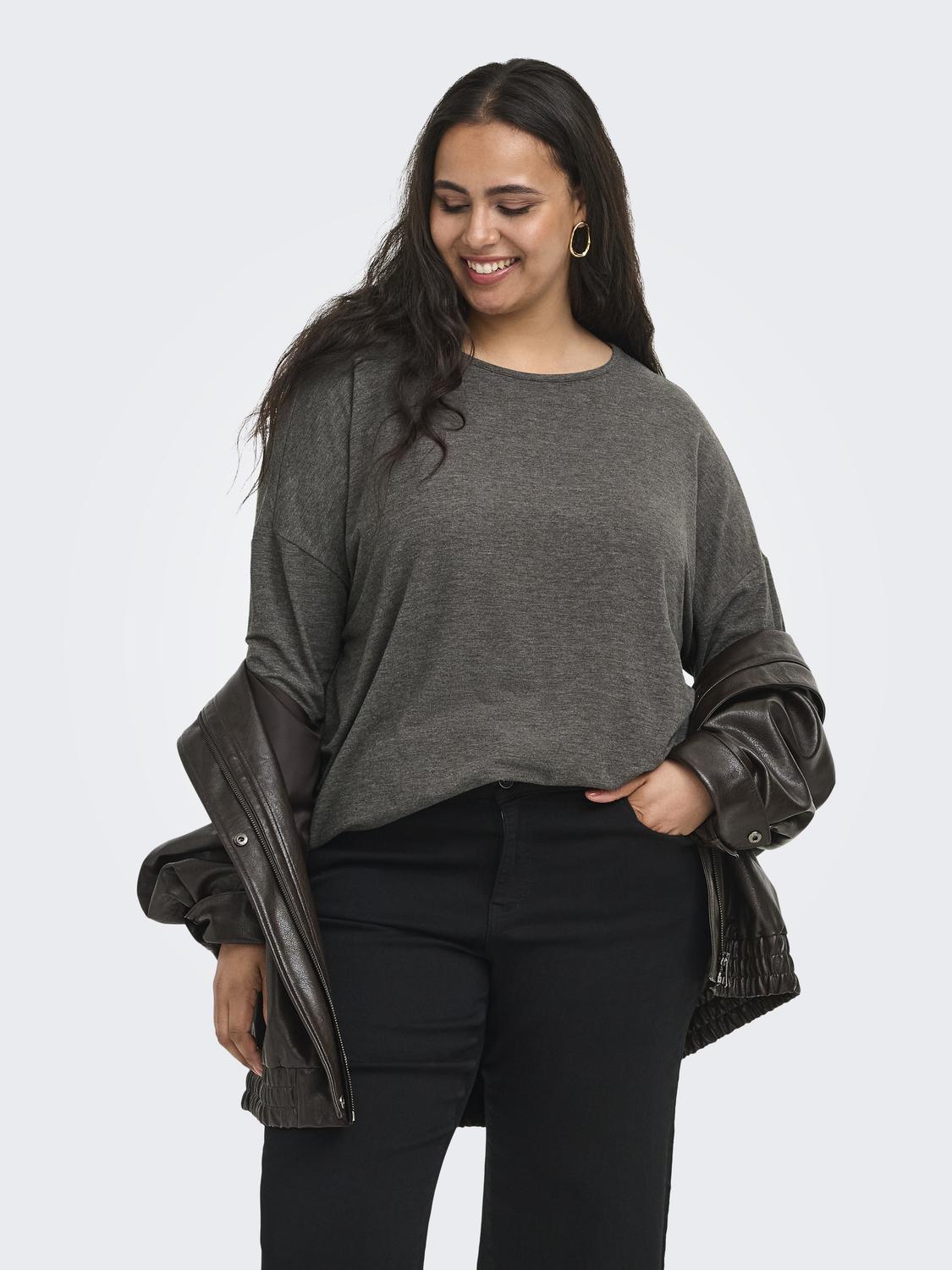 model_shot-front