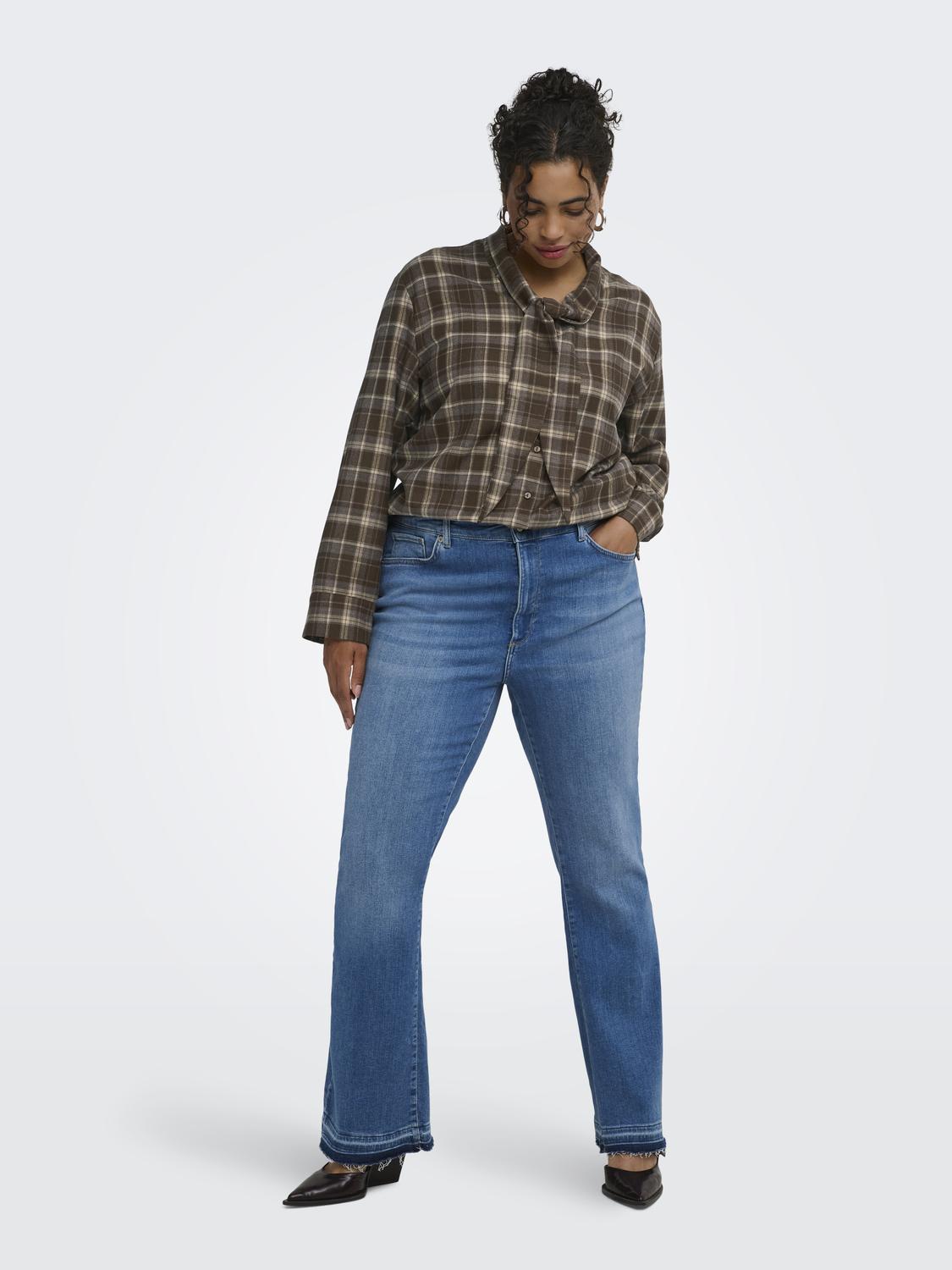 model_shot-front_full