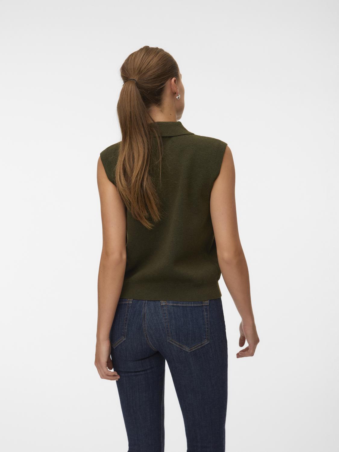 model_shot-back