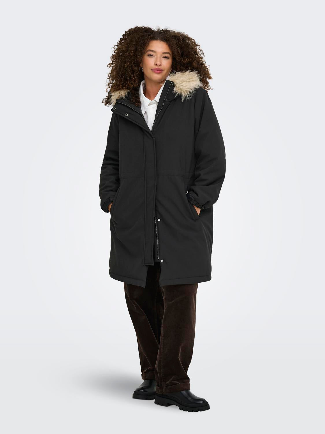 model_shot-front