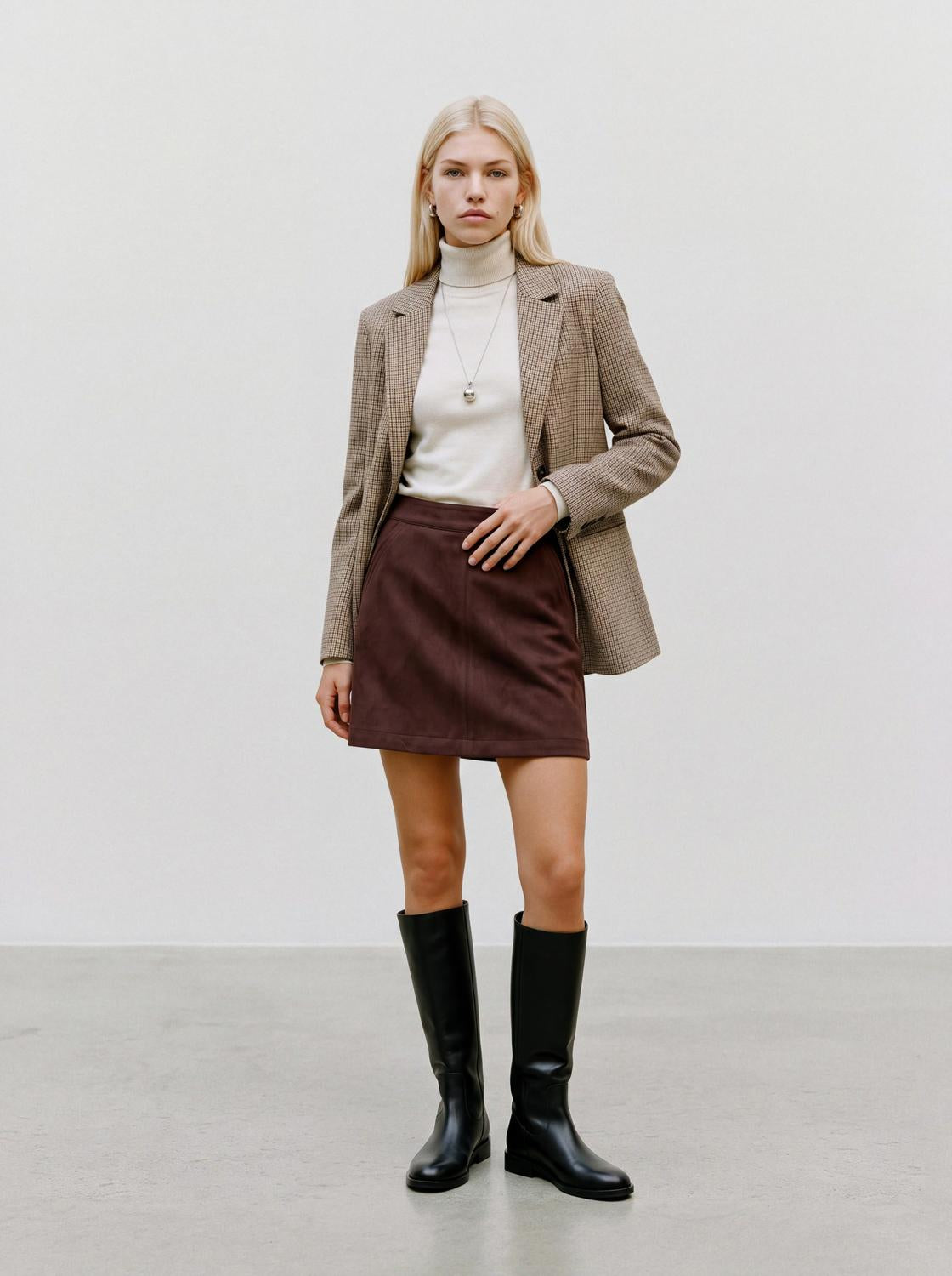 model_shot-front