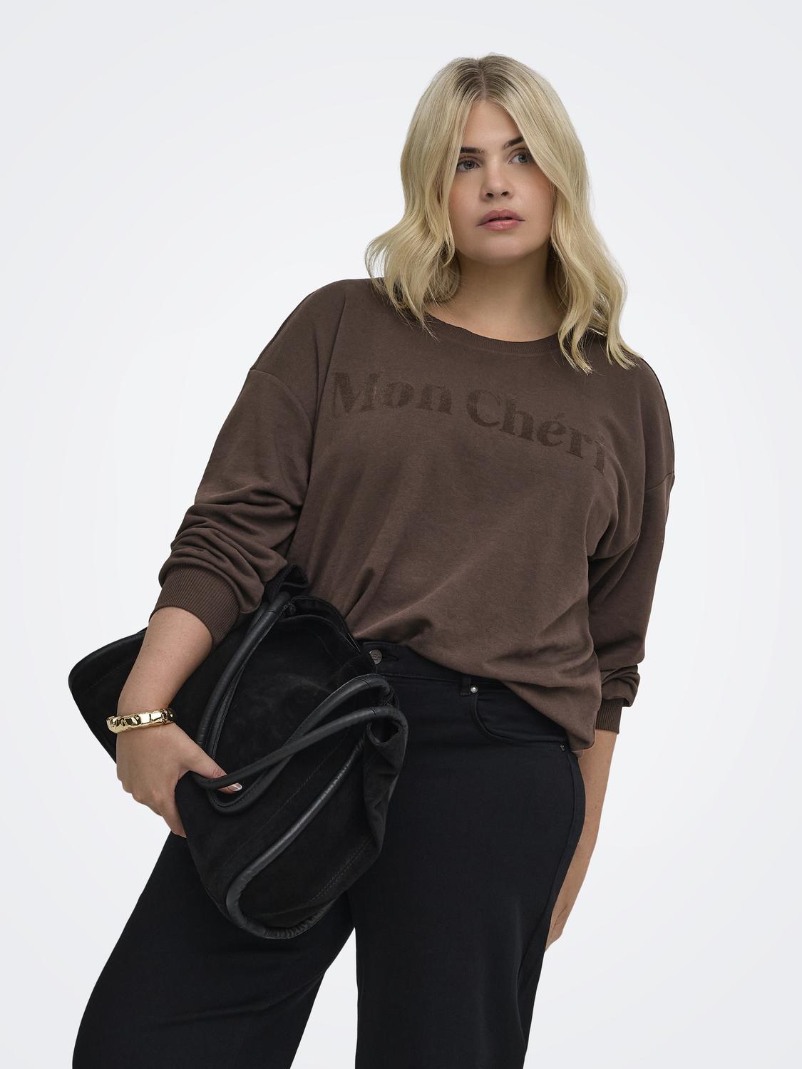 model_shot-front