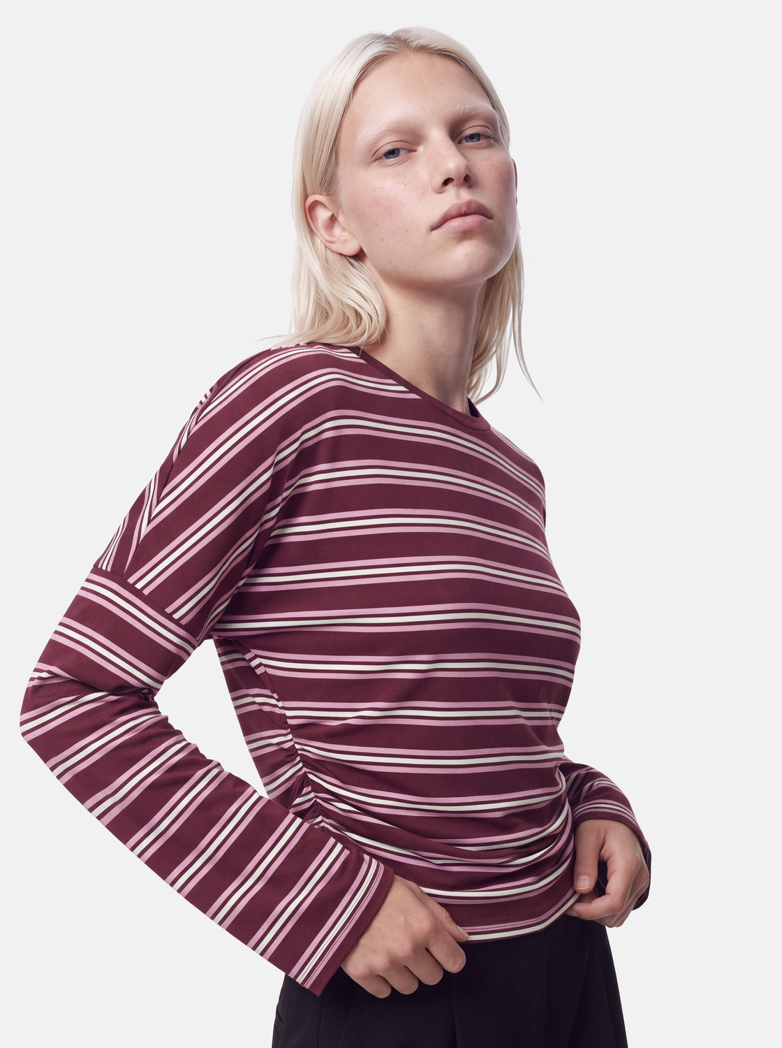 model_shot-front