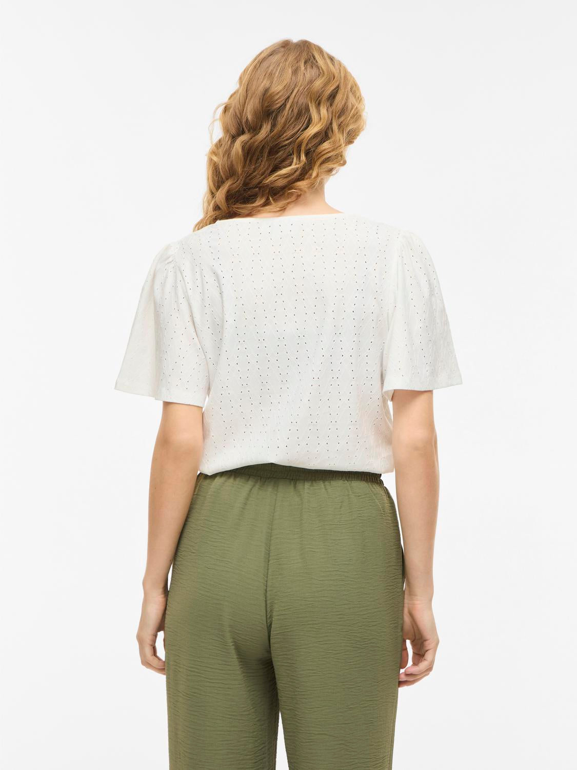 model_shot-back