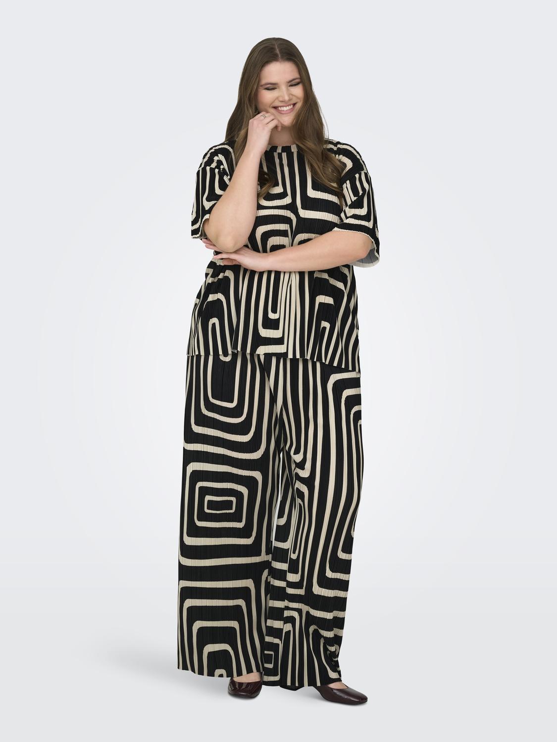 model_shot-front_full