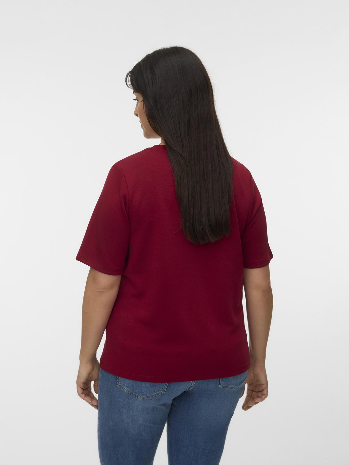 model_shot-back