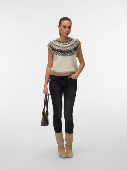model_shot-front