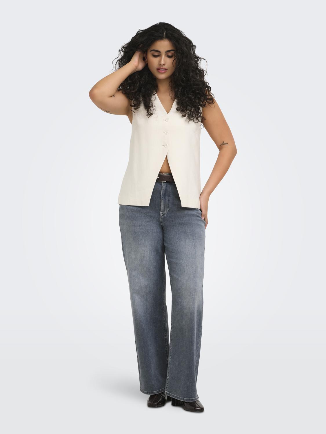 model_shot-front_full
