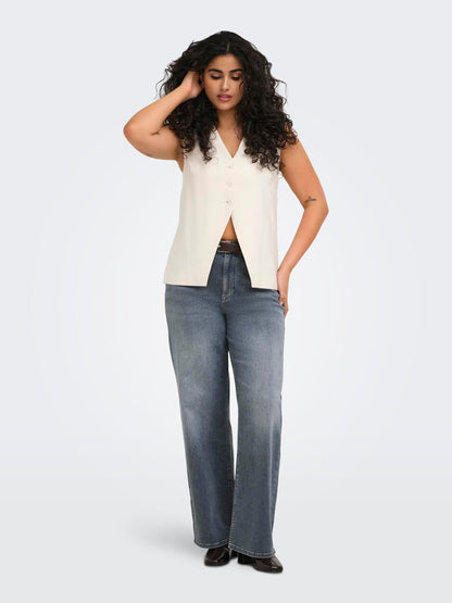 model_shot-front_full