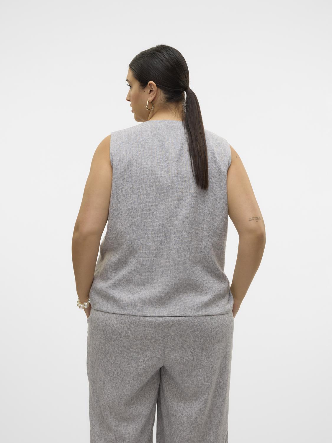 model_shot-back
