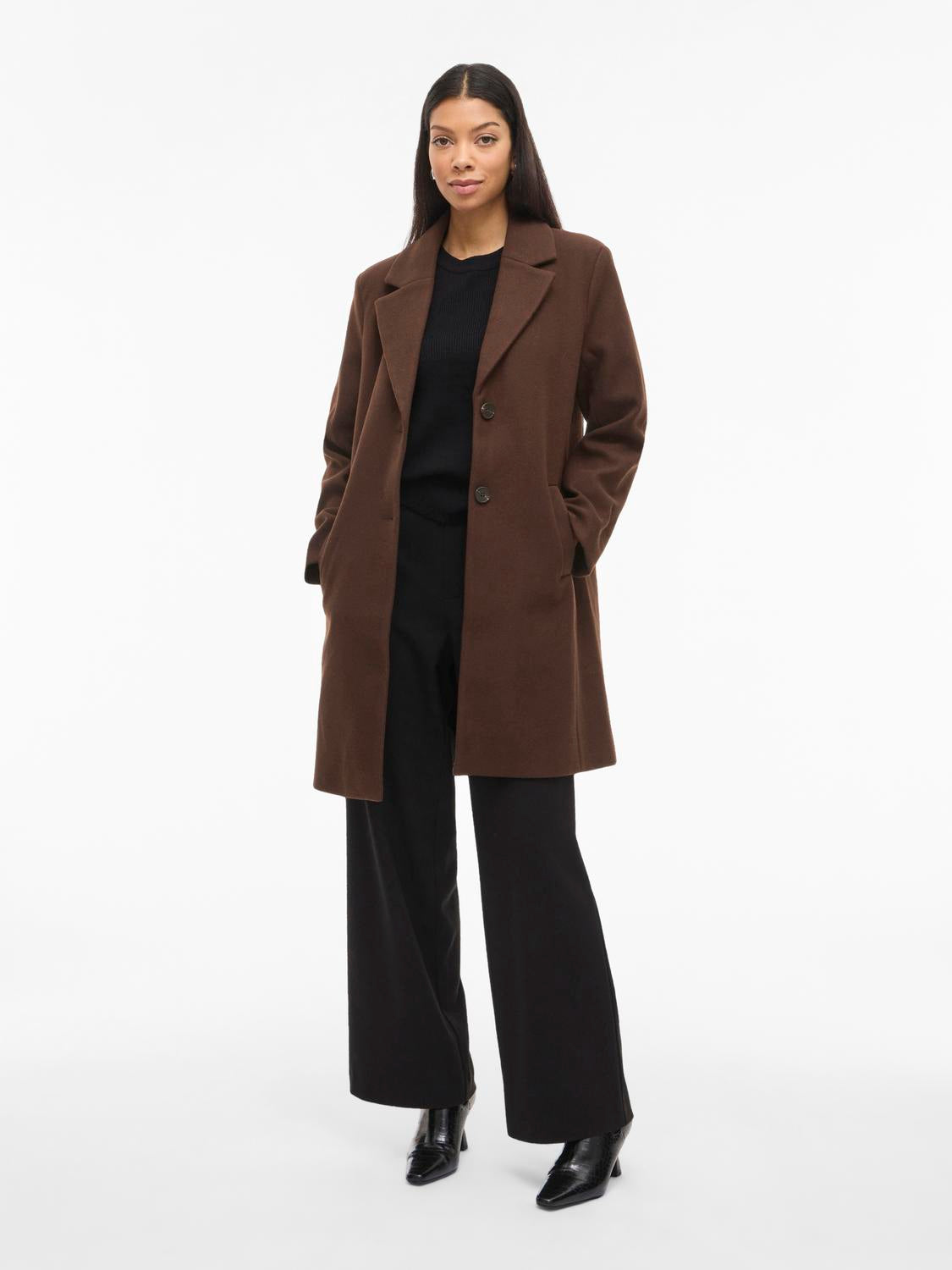 model_shot-front