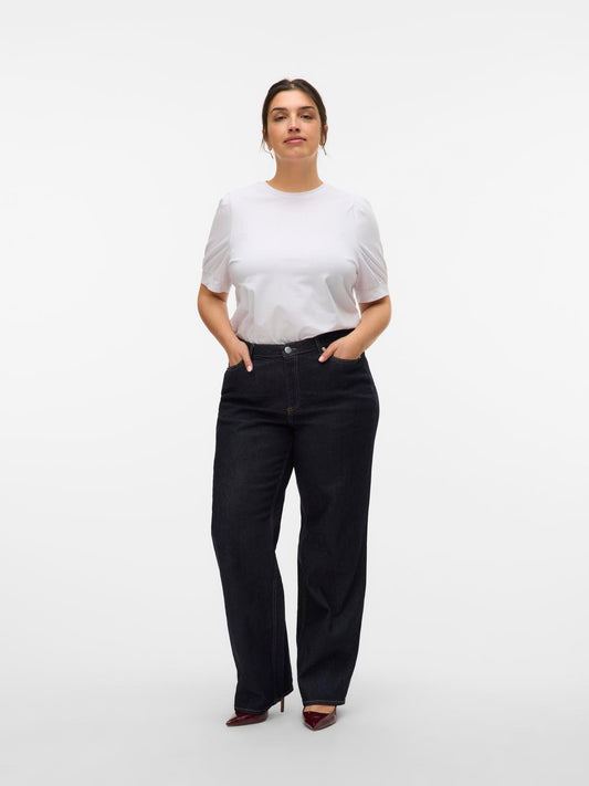 model_shot-front_full