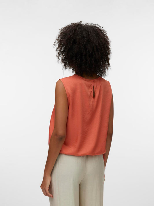 model_shot-front_full
