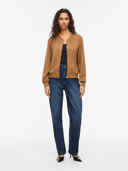 model_shot-front_full