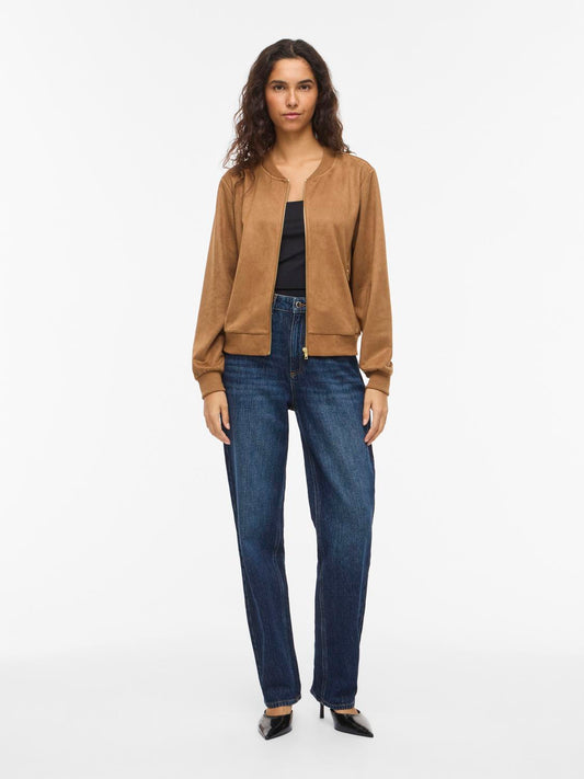 model_shot-front_full