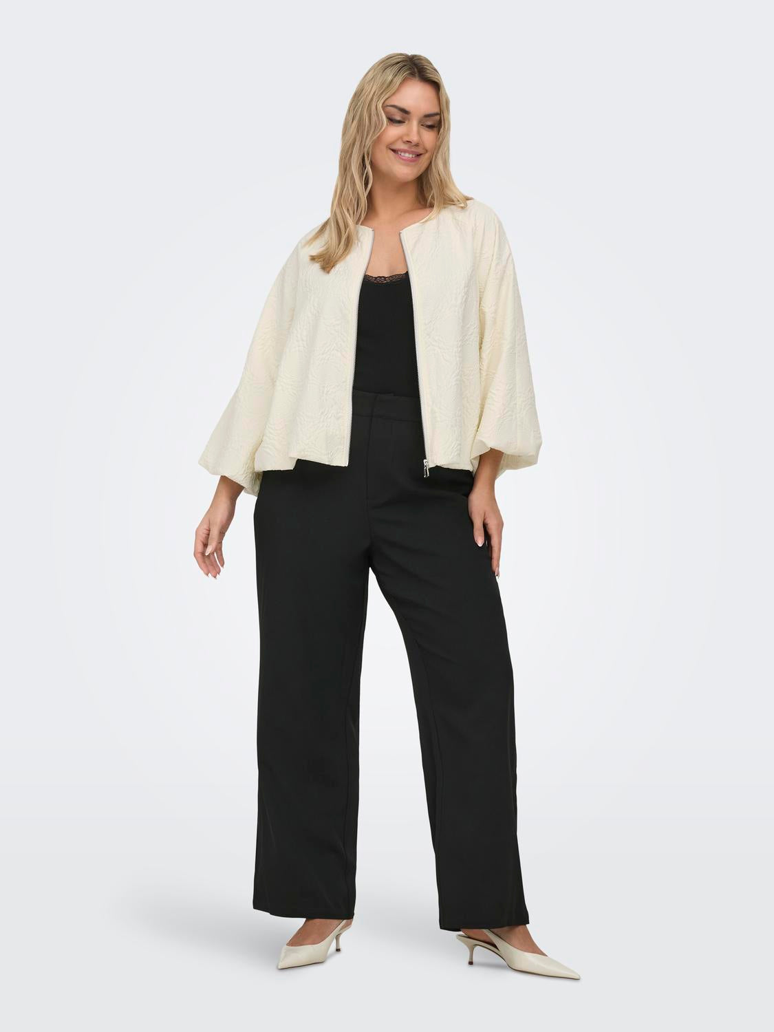 model_shot-front_full