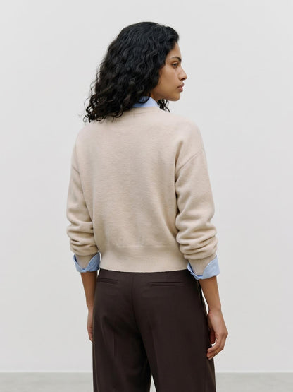 model_shot-back