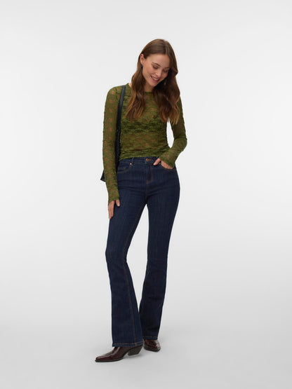 model_shot-front