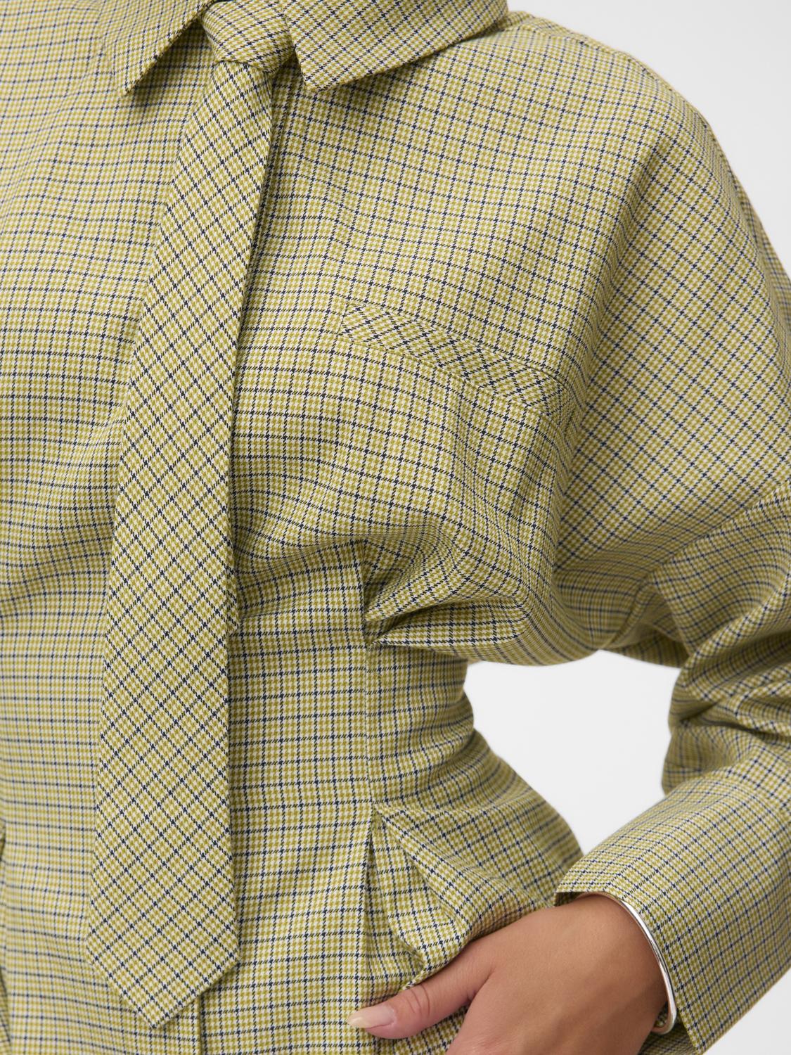 model_shot-detail