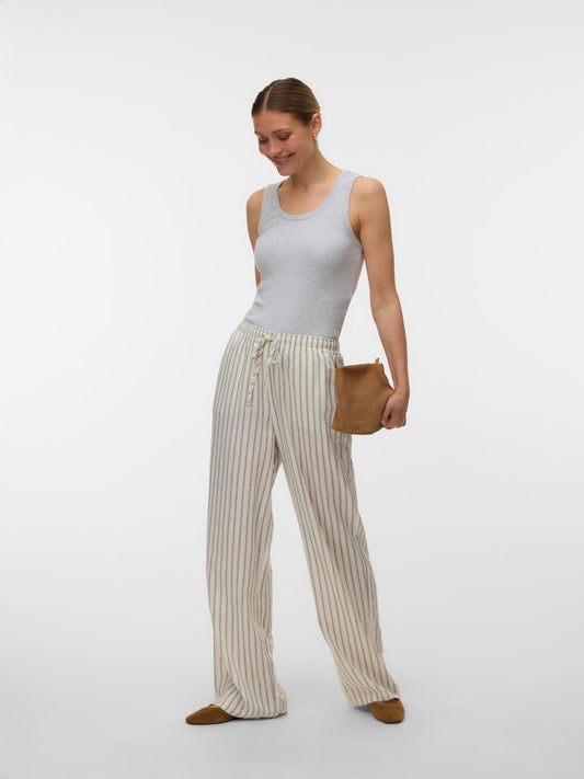model_shot-front